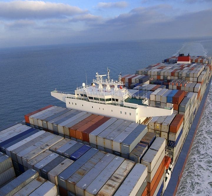 Rodzaje kontenerów stosowane w transporcie morskim